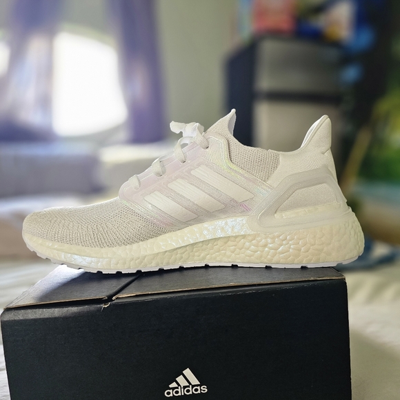 2022 Adidas ultra boost size 11 - Picture 4 of 6